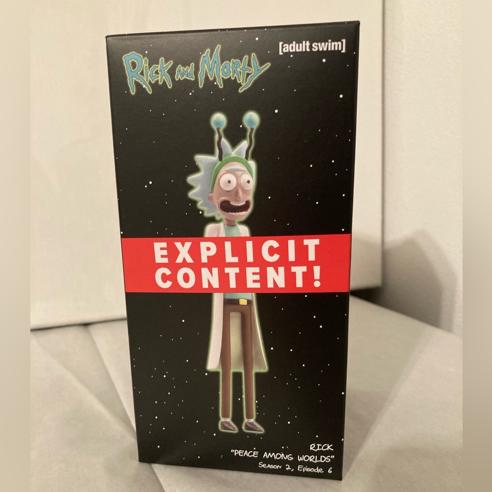 NIB Rick and Morty, explicit Rick figure loot crate